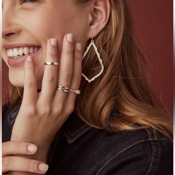 Kendra Scott Sophee Drop Earrings Rose Gold - Picture 6 of 7